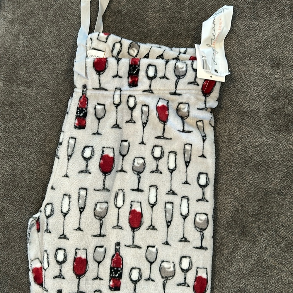 Fleece pants with wine glasses
